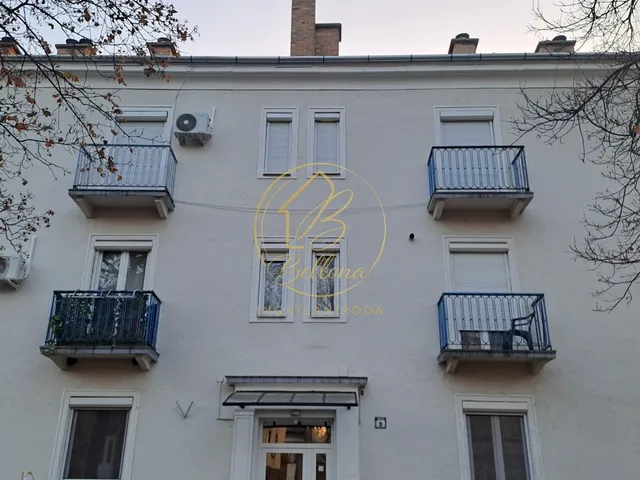 Eladó lakás Komló 50 nm