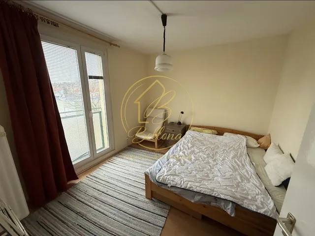 Eladó lakás Pécs, Uránváros 47 nm