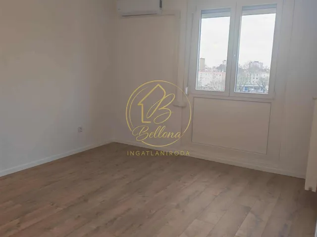 Eladó lakás Pécs, Uránváros 47 nm