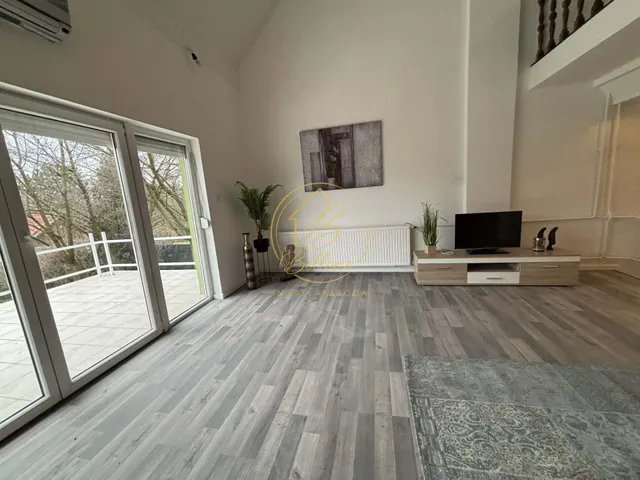 Eladó ház Pécs 270 nm