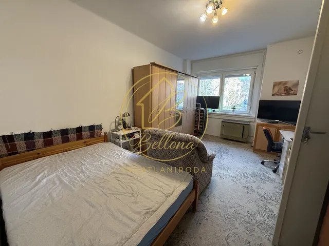 Eladó lakás Pécs, Ispitaalja 88 nm