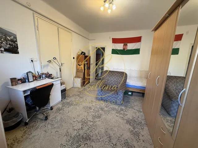 Eladó lakás Pécs, Ispitaalja, József Attila utca 88 nm