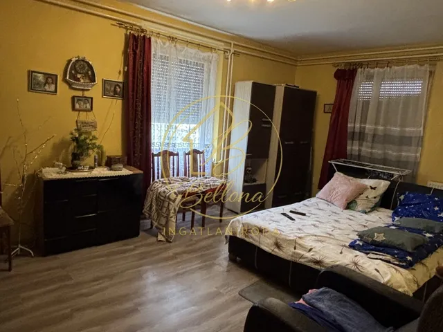 Eladó lakás Komló 50 nm