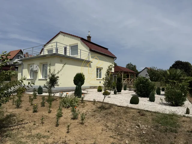 Eladó ház Pécs, Donátus 90 nm