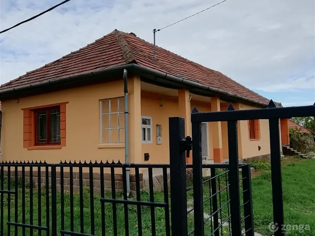 Eladó ház Mezőszemere 75 nm