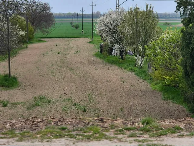 Eladó telek Győrújbarát 2632 nm