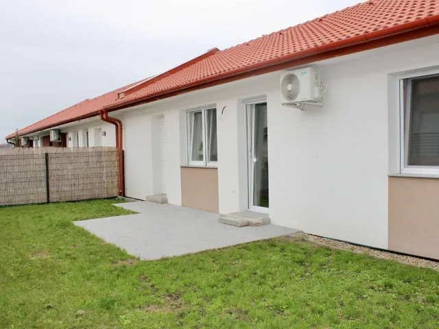 Eladó lakás Pápa, Alsóváros 93 nm