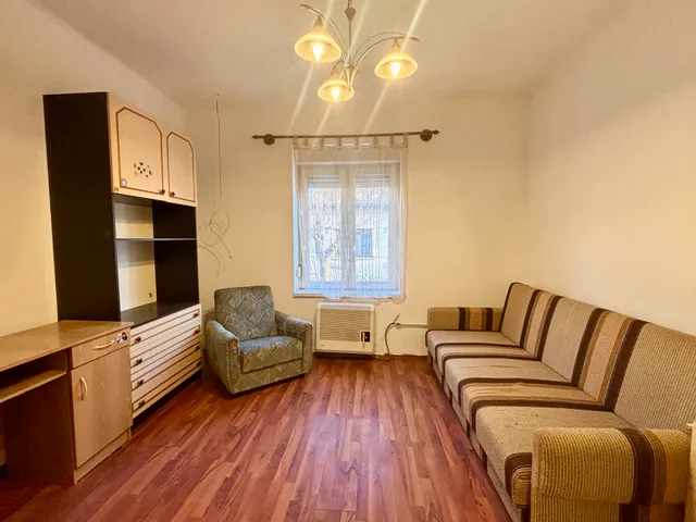 Eladó ház Pápa, Alsóváros 105 nm