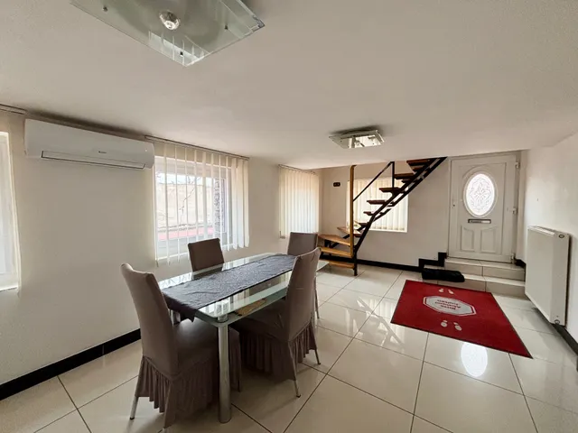 Eladó ház Pápa 213 nm