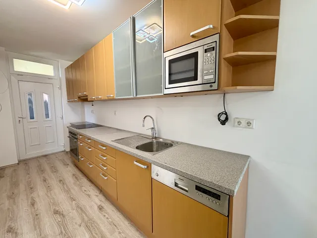 Eladó lakás Pápa, Belváros 37 nm