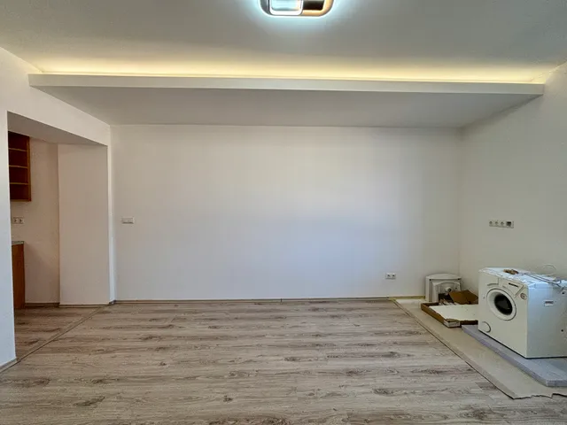 Eladó lakás Pápa, Belváros 37 nm