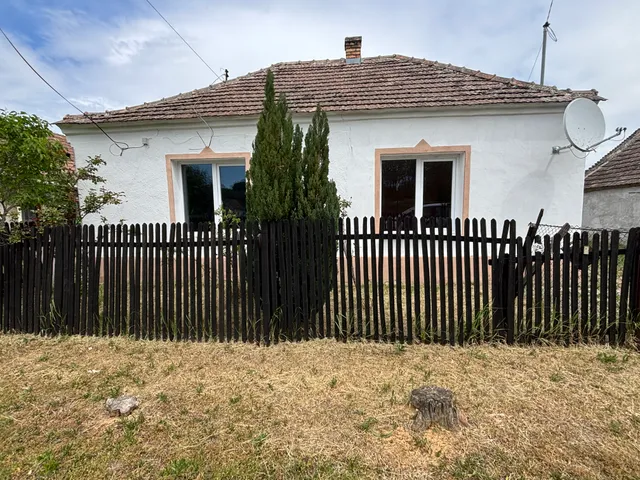 Eladó ház Lovászpatona 80 nm