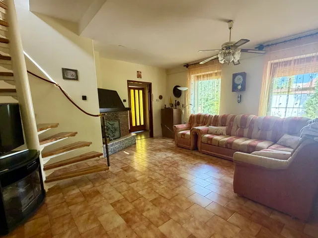 Eladó lakás Győr 119 nm