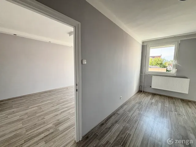 Eladó lakás Pápa, Belváros 62 nm