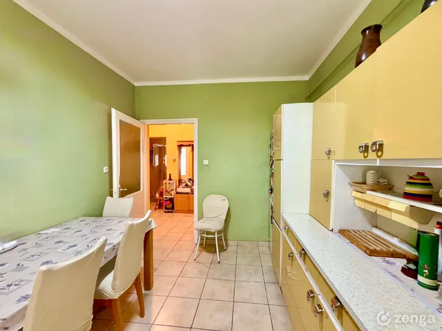Eladó lakás Pápa 121 nm