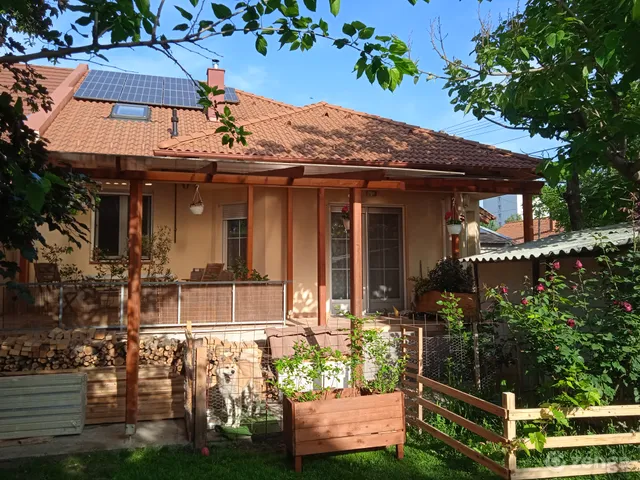 Eladó ház Székesfehérvár, Ráchegy 176 nm