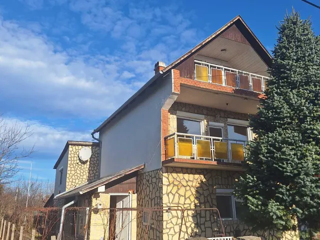 Eladó ház Balatonederics 163 nm