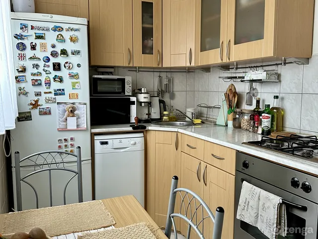 Eladó lakás Győr, Adyváros 53 nm