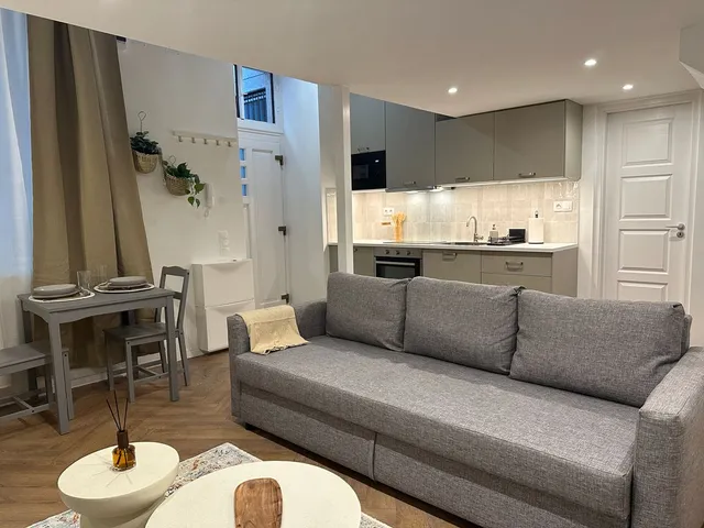 Eladó lakás Budapest V. kerület, Belváros 28 nm