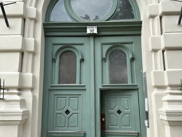 Eladó lakás Budapest VI. kerület, Nagykörúton kívüli terület, 1 53 nm