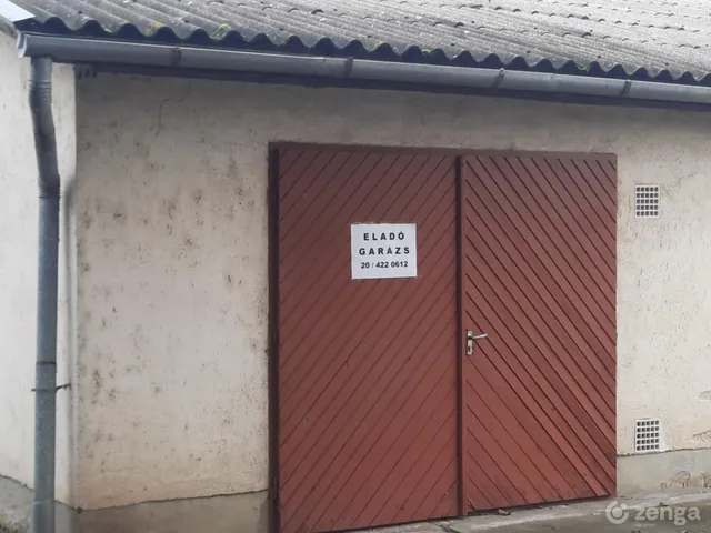 Eladó garázs Csongrád 22 nm