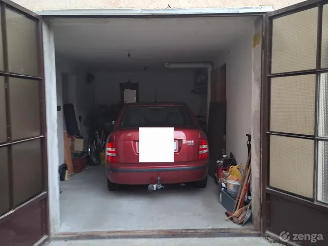 Eladó garázs Szeged 15 nm