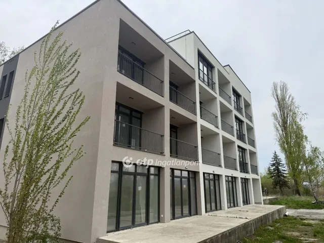 Eladó lakás Balatonberény 32 nm