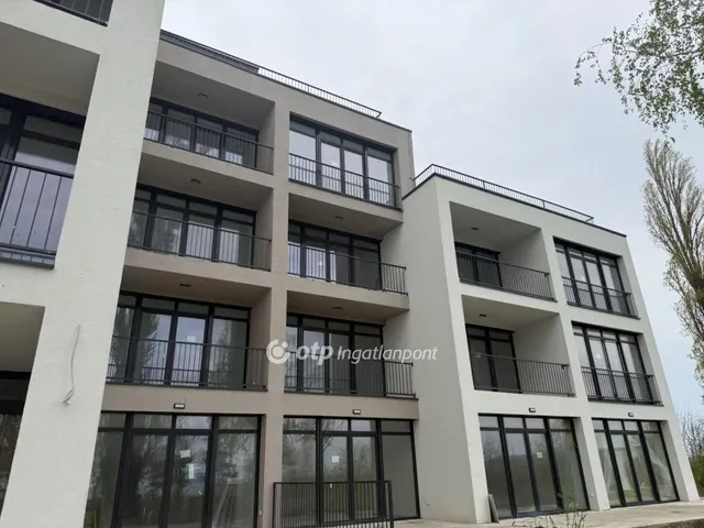 Eladó lakás Balatonberény 32 nm