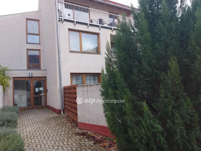 Eladó lakás Pécs 82 nm