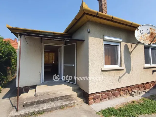 Eladó ház Balatonfenyves 55 nm