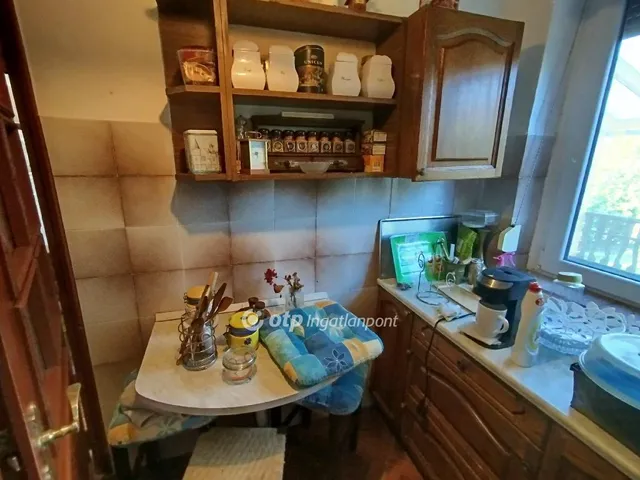 Eladó ház Komló 280 nm