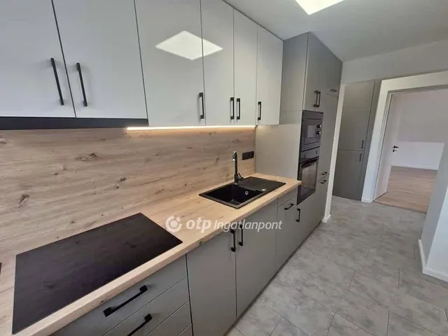 Eladó lakás Pécs 67 nm