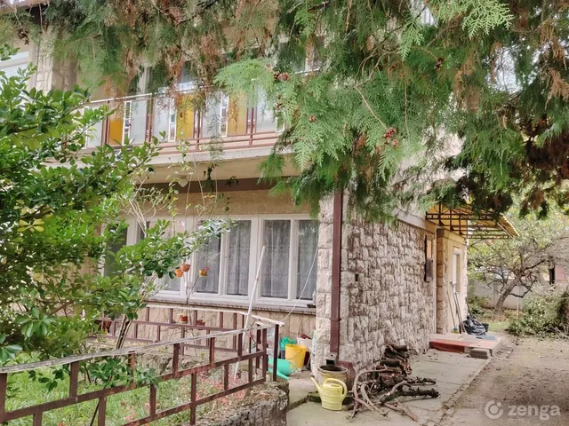 Eladó ház Győr, Győrszentiván 200 nm