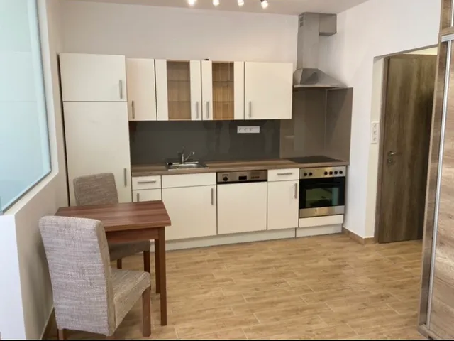 Kiadó lakás Győr, Marcalváros II. 34 nm