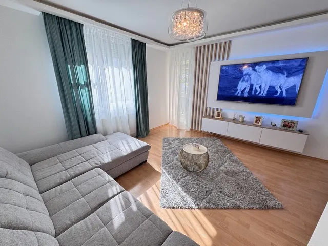 Eladó lakás Győr, Révfalu 74 nm