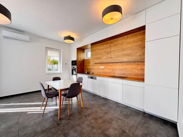 Eladó lakás Győr, Szitásdomb 112 nm