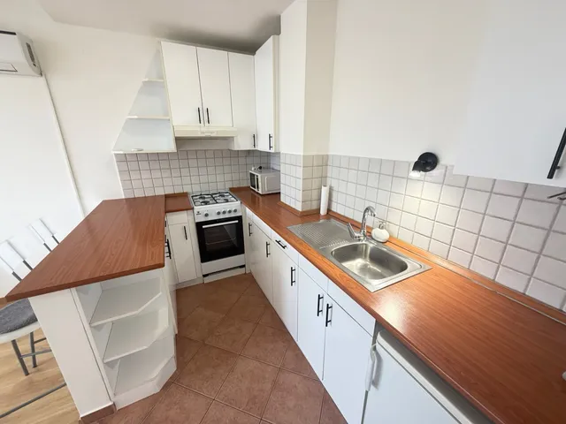 Kiadó lakás Győr, Nádorváros 35 nm