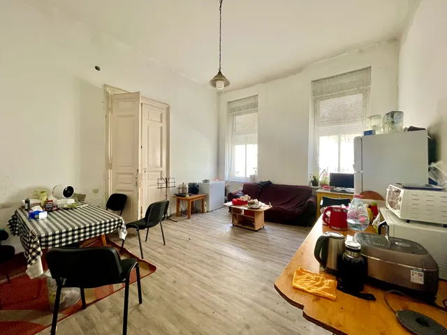 Eladó lakás Budapest VI. kerület, Nagykörúton kívüli terület 116 nm