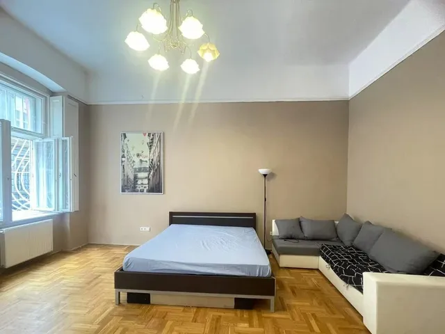 Eladó lakás Budapest VI. kerület, Nagykörúton kívüli terület 80 nm