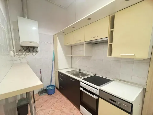 Eladó lakás Budapest VI. kerület, Nagykörúton kívüli terület 80 nm