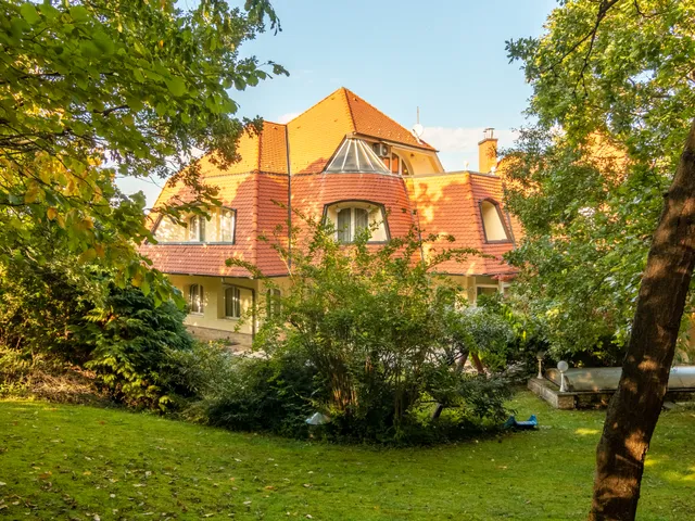 Eladó ház Budapest XII. kerület, Istenhegy 700 nm