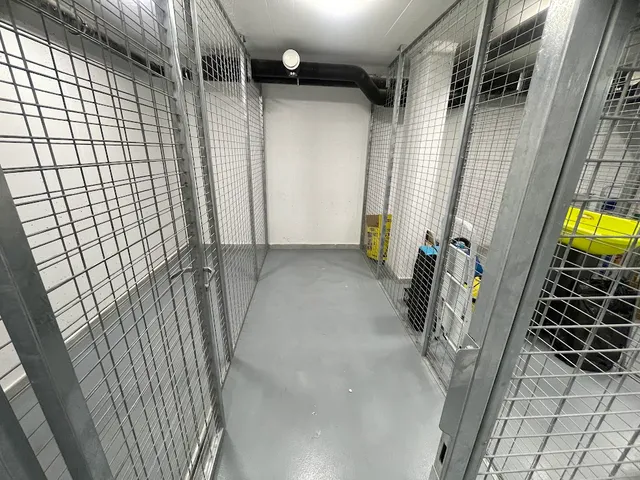 Eladó kereskedelmi és ipari ingatlan Budapest VIII. kerület, Corvin negyed 4 nm