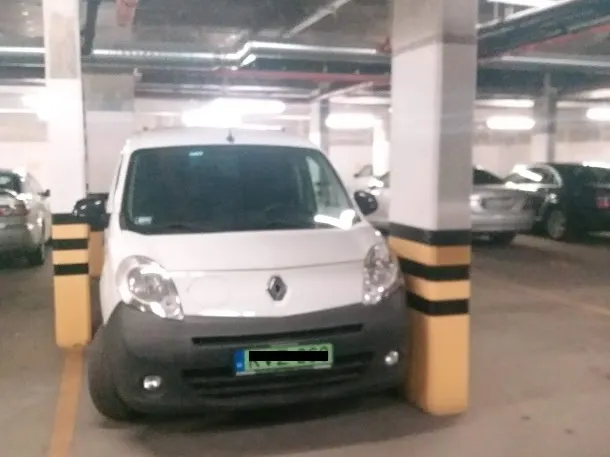 Kiadó garázs Budapest IX. kerület, Középső Ferencváros, Lenhossék u. 13. 11 nm