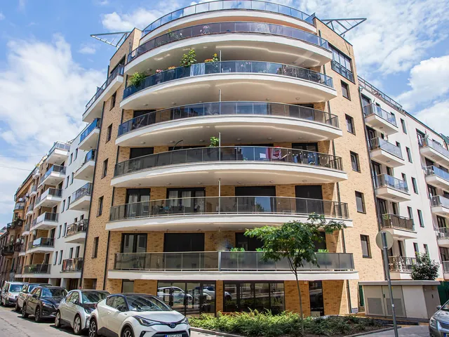 Kiadó garázs Budapest IX. kerület, Középső Ferencváros 14 nm