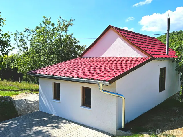 Eladó üdülő és hétvégi ház Pécsely 85 nm