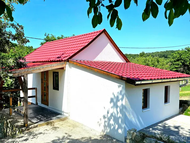 Eladó ház Pécsely 85 nm