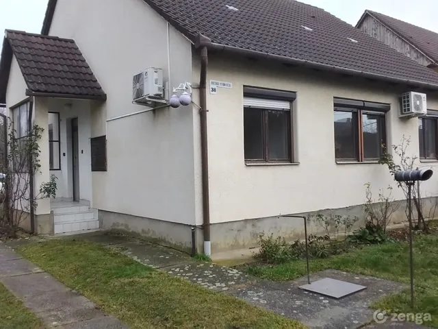 Eladó ház Szentlőrinc 115 nm