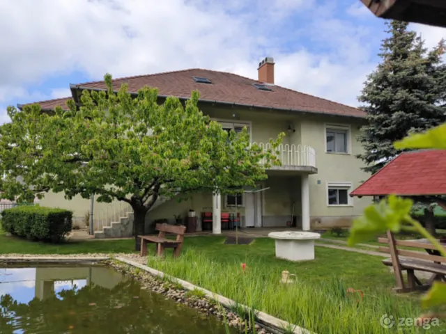 Eladó ház Debrecen, Gerébytelep 243 nm