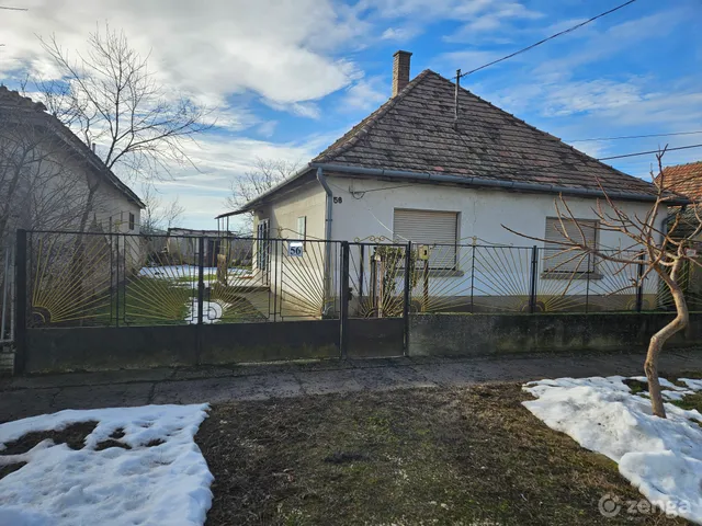 Eladó ház Enying 90 nm