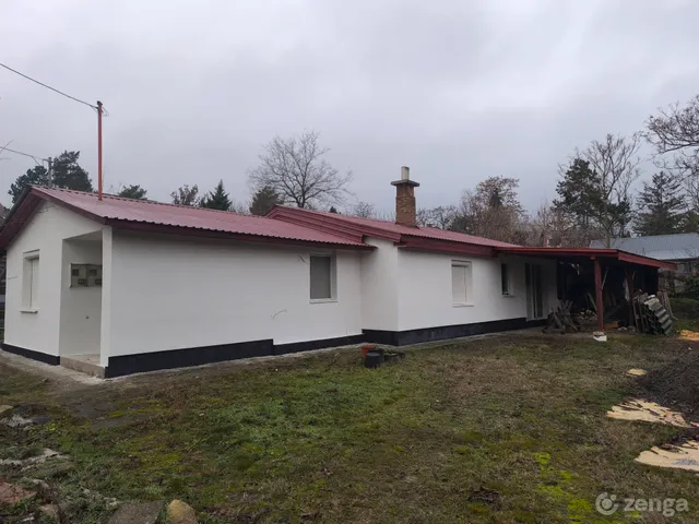 Eladó ház Pócsmegyer, Surány 90 nm